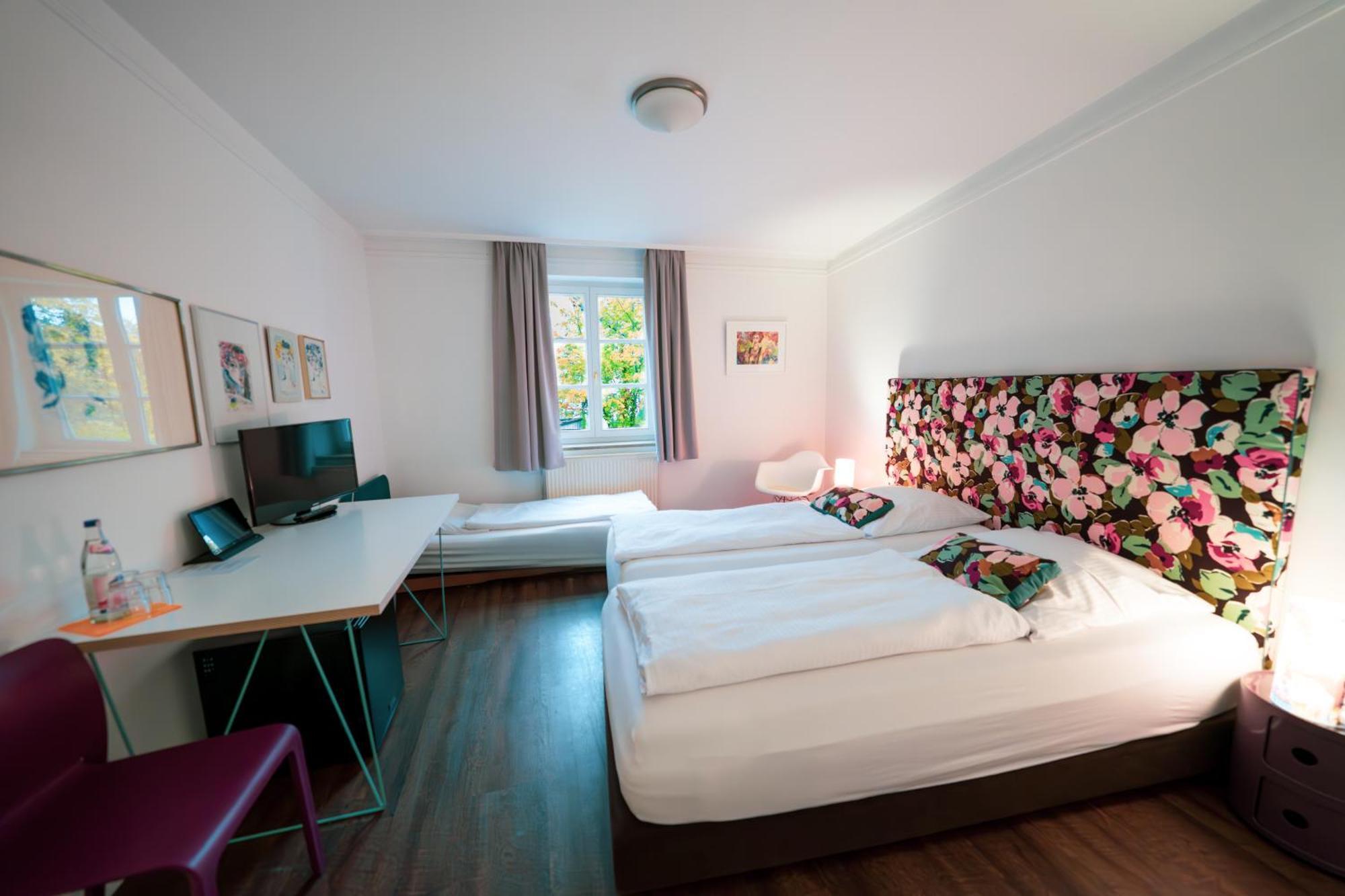 Hotel Bergbauer Mit Late-Self-Check-In Neuburg an Der Donau Ngoại thất bức ảnh