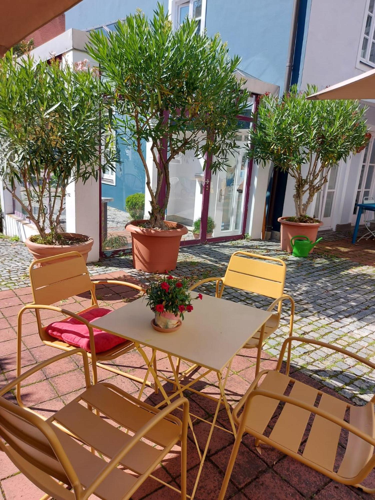 Hotel Bergbauer Mit Late-Self-Check-In Neuburg an Der Donau Ngoại thất bức ảnh